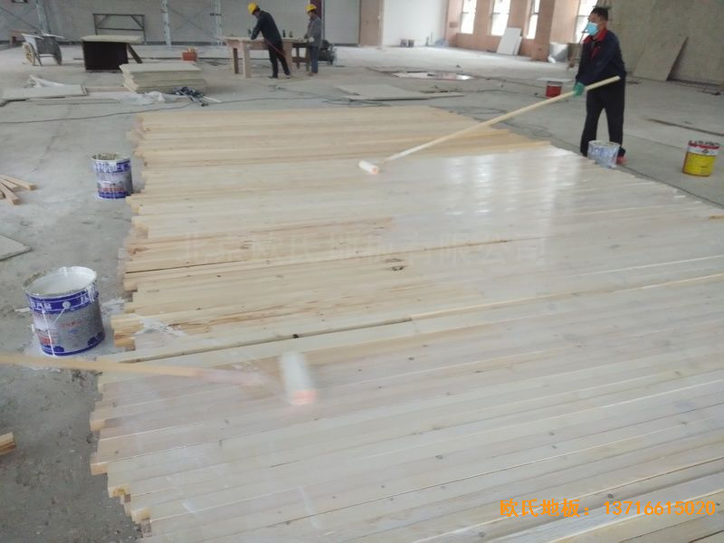 遵義仁懷市茅臺(tái)文體中心體育木地板安裝案例