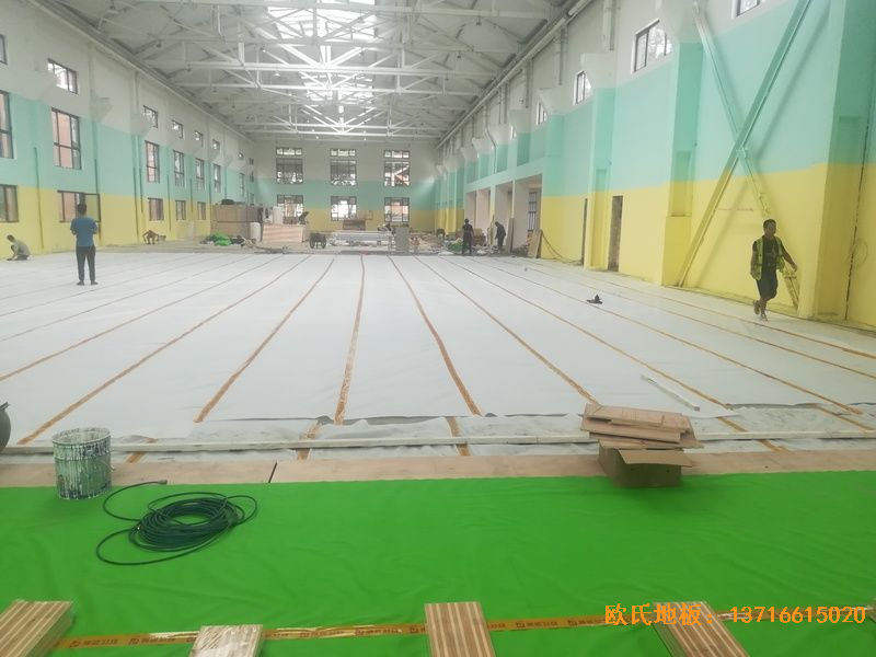 鄭州中原區(qū)酷康籃球館體育木地板施工案例