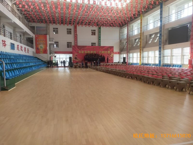 鄂爾多斯準(zhǔn)格爾旗世紀(jì)中學(xué)運動木地板鋪設(shè)案例