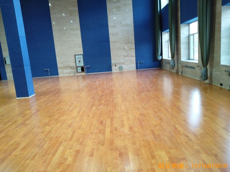 內(nèi)蒙古赤峰中國稅務(wù)總局職工活動中心運動地板施工案例