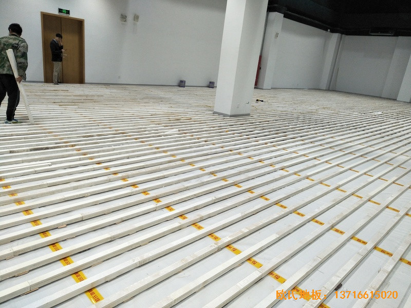 上海鋪東寧橋路669號體育館體育木地板施工案例1