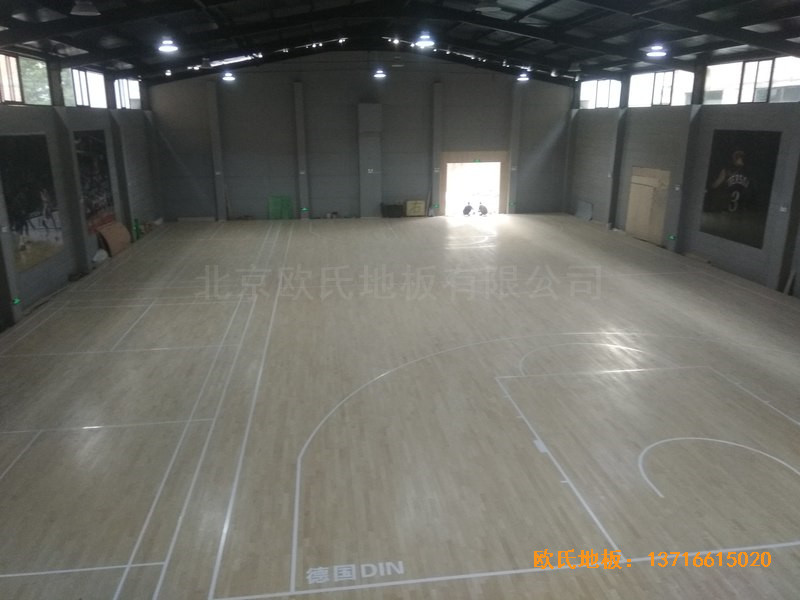 山西長治雙創(chuàng)夢(mèng)工廠籃球體育地板施工案例0