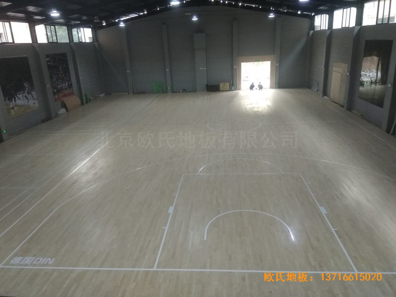 山西長治雙創(chuàng)夢(mèng)工廠籃球體育地板施工案例5