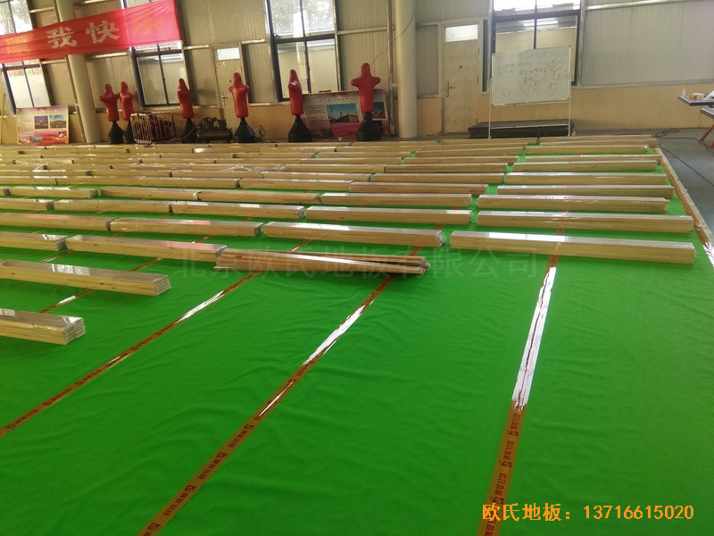 江蘇虎腰村愛爾行業(yè)學(xué)校運動館運動地板施工案例3