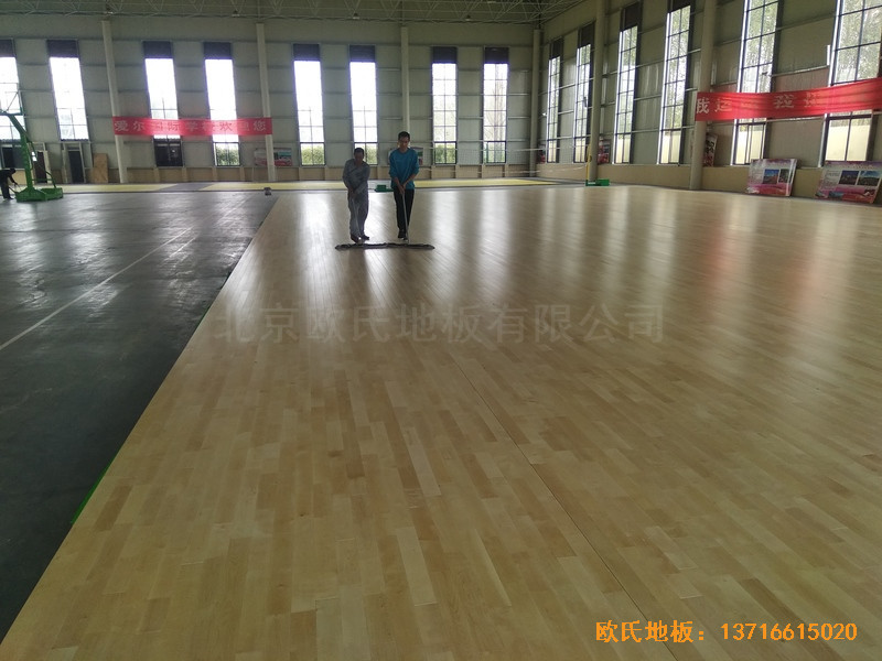 江蘇虎腰村愛爾行業(yè)學(xué)校運動館運動地板施工案例5