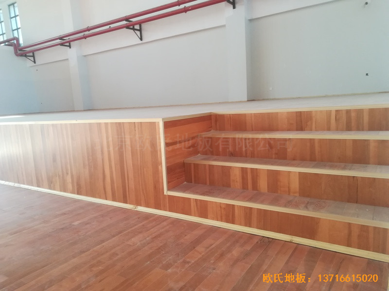 江蘇連云港徐圩小學籃球館體育木地板鋪設案例5