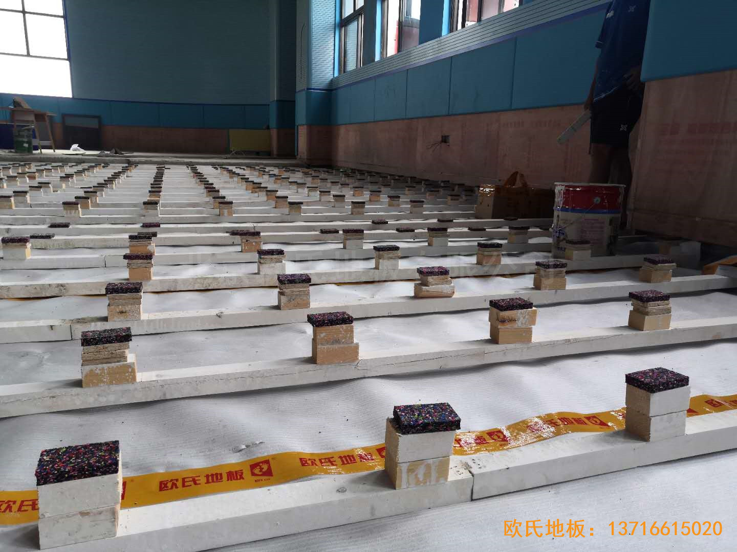 江西城西橋小學A區(qū)體育館運動地板安裝案例2