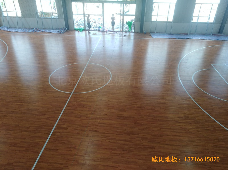 江西鷹潭中級(jí)人民法院籃球館體育地板鋪設(shè)案例3