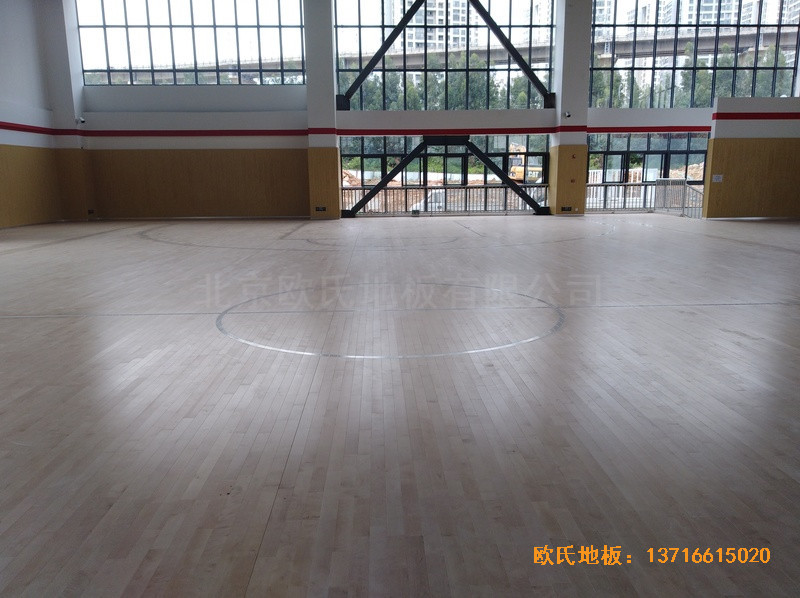 云南倪家營第三小學(xué)籃球館運(yùn)動木地板安裝案例5