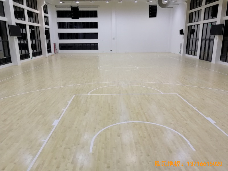 浙江舟山市舟山電廠籃球館體育木地板鋪設(shè)案例4