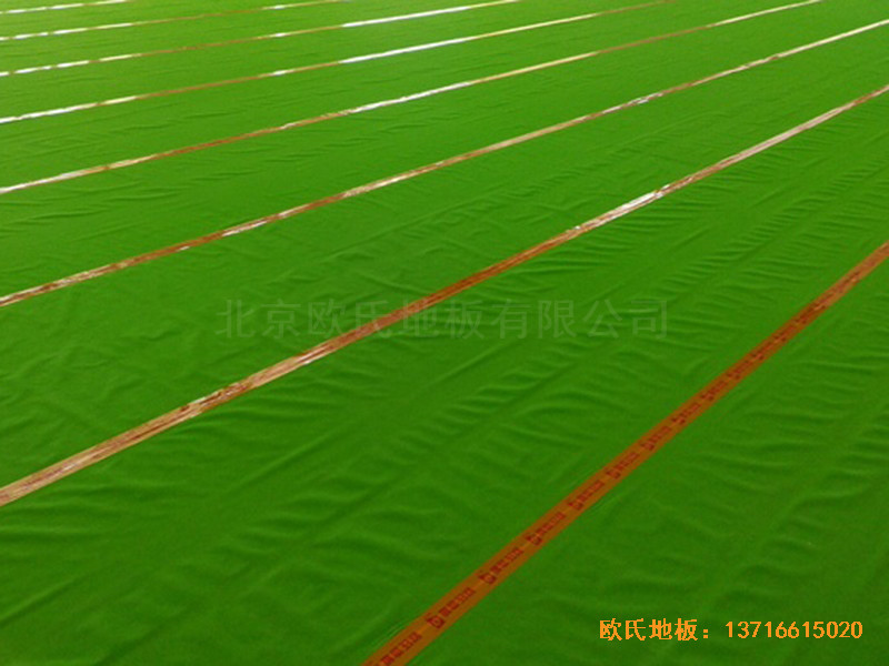 甘肅天水清水縣農(nóng)業(yè)學(xué)院籃球館體育地板安裝案例2
