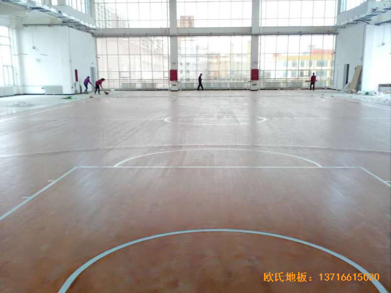 甘肅天水清水縣農(nóng)業(yè)學(xué)院籃球館體育地板安裝案例5