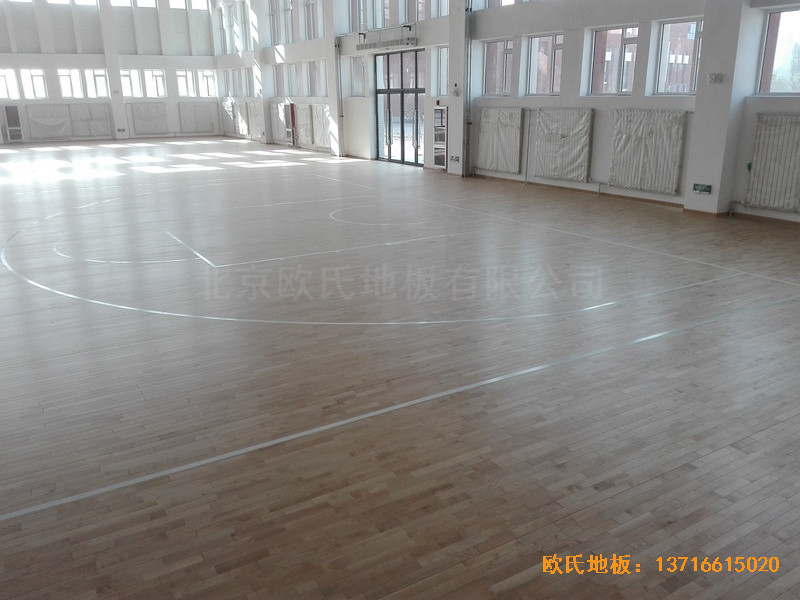 銀川北塔中學(xué)籃球館體育地板安裝案例0