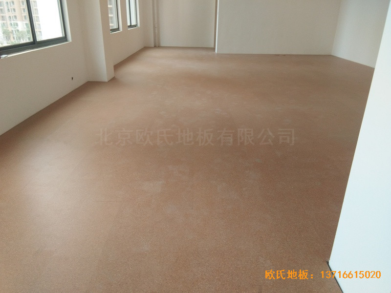長沙開福區(qū)福鑫苑幼兒園運動館體育木地板安裝案例3