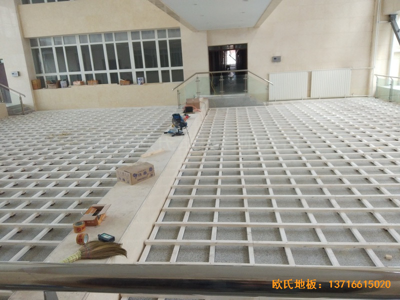 青海海宴路77號地質科大樓運動場所體育地板鋪裝案例1