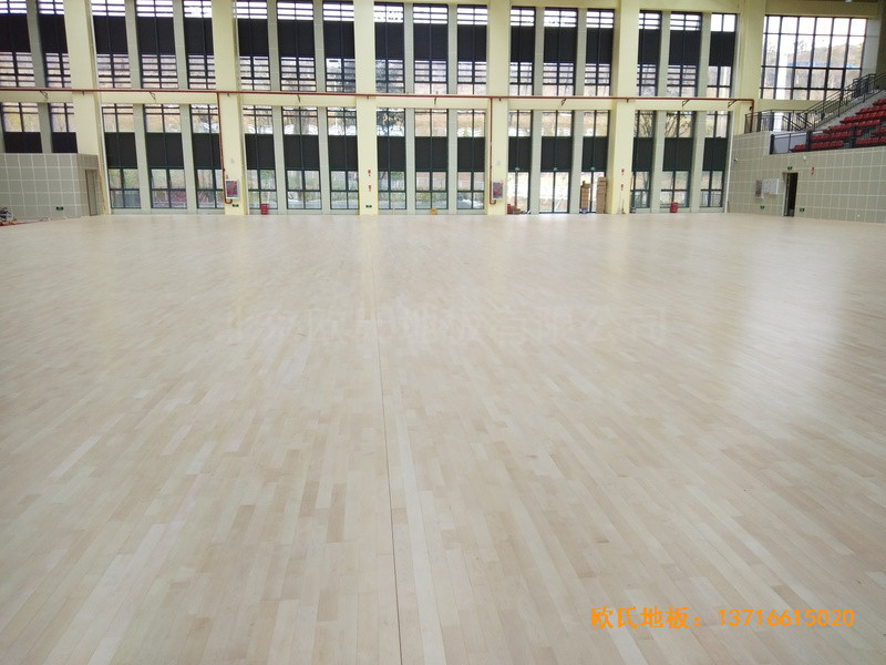 云南滇西技術(shù)大學(xué)總部籃球館體育地板鋪設(shè)案例2