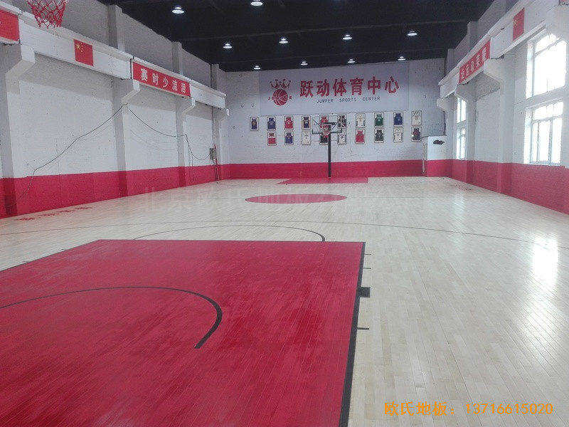 吉林琿春躍動(dòng)體育中心運(yùn)動(dòng)木地板鋪設(shè)案例4