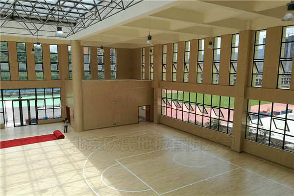 四川瀘州市敘永縣城西實(shí)驗(yàn)學(xué)校運(yùn)動木地板鋪設(shè)工程案例-5 四川瀘州市敘永縣城西實(shí)驗(yàn)學(xué)校運(yùn)動木地板鋪設(shè)工程案例-5