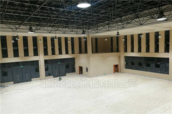 四川瀘州市敘永縣城西實(shí)驗(yàn)學(xué)校運(yùn)動木地板鋪設(shè)工程案例-6 四川瀘州市敘永縣城西實(shí)驗(yàn)學(xué)校運(yùn)動木地板鋪設(shè)工程案例-6