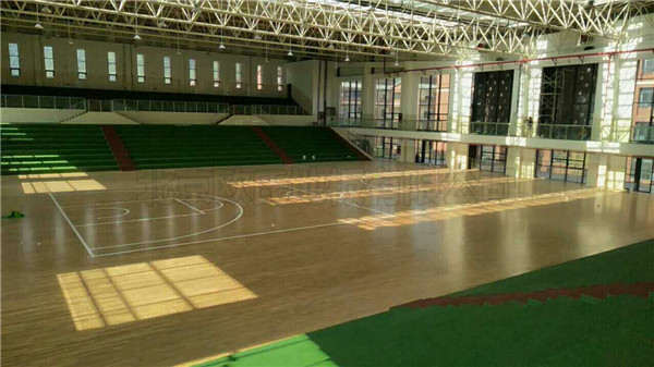 貴州省遵義市習(xí)水縣首要中學(xué)籃球館木地板案例 貴州省遵義市習(xí)水縣首要中學(xué)籃球館木地板案例
