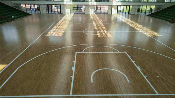 貴州省遵義市習(xí)水縣首要中學(xué)籃球館木地板案例 貴州省遵義市習(xí)水縣首要中學(xué)籃球館木地板案例